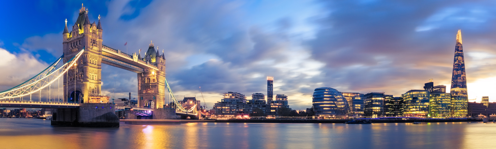 Image of Tower Bridge at sunset.